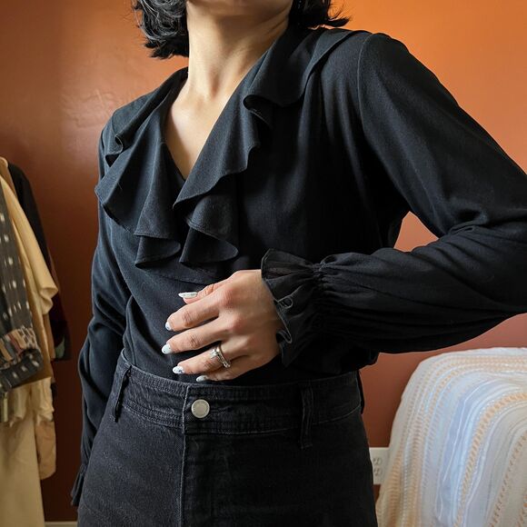Vintage black ruffle v neck long sleeve blouse Medium - Picture 8 of 9